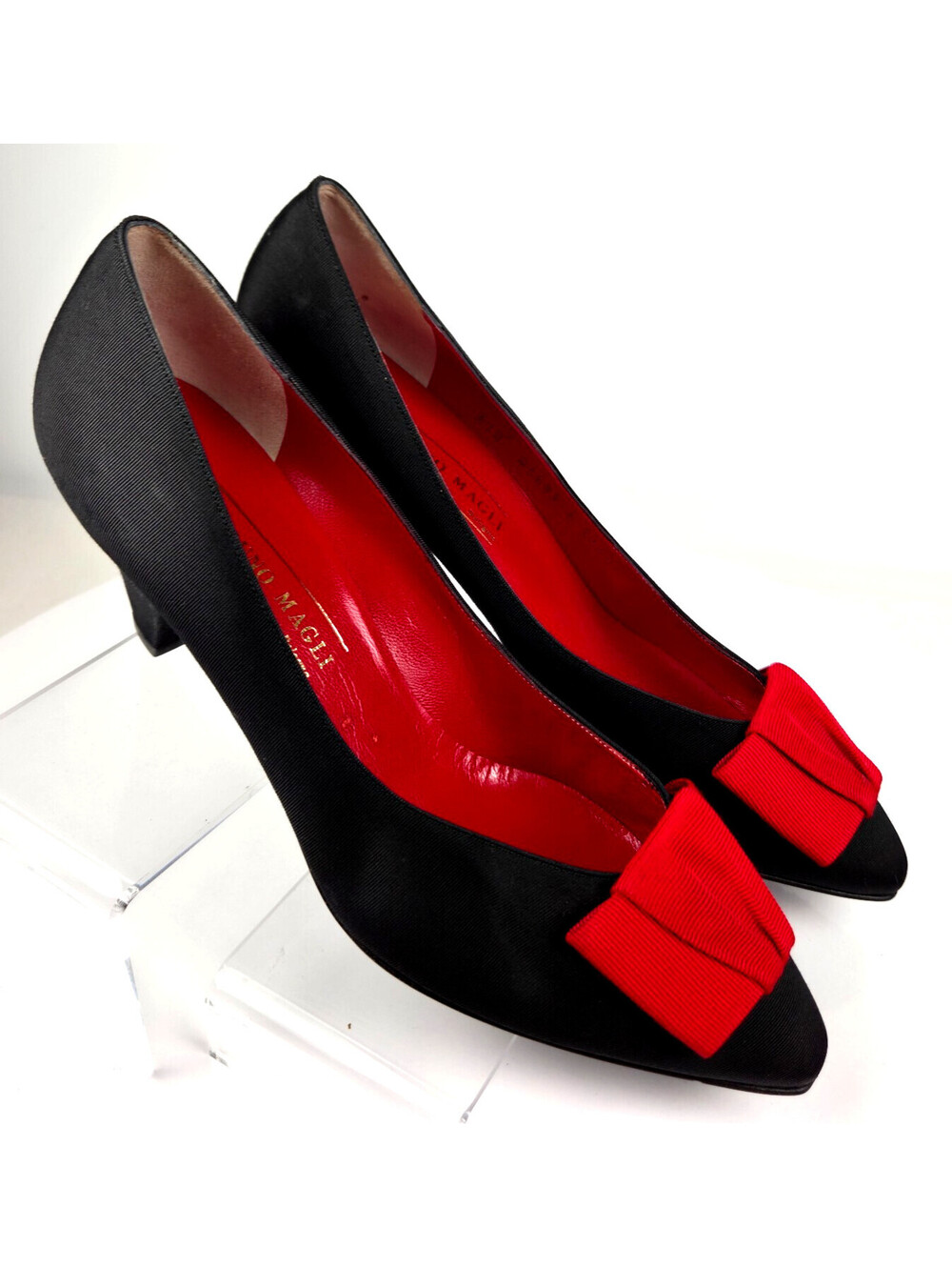 Vintage Bruno Magli Boutique Black Fabric Pumps Womens 10B Red Bow Italy Heels